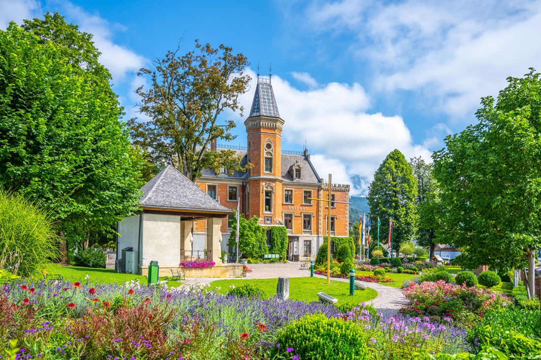 Sehenswürdigkeiten und viel Geschichte in Schladming c) Shutterstock