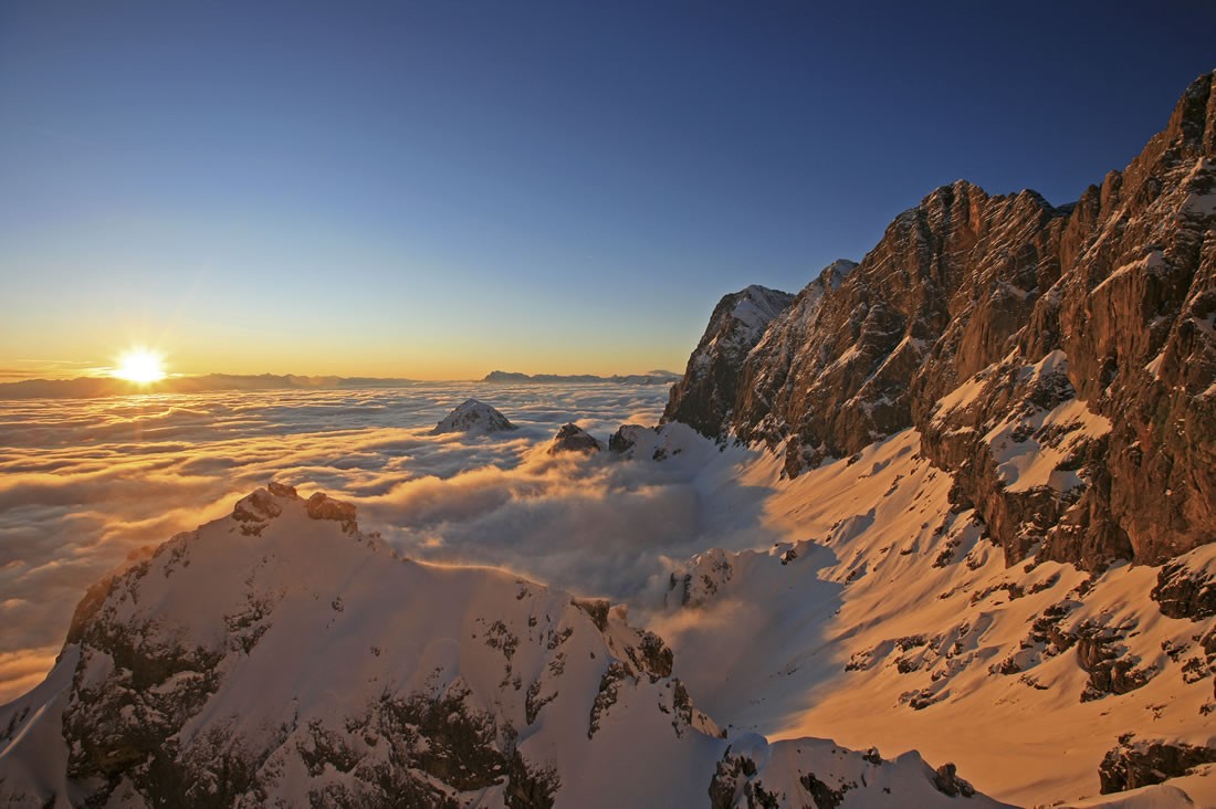 Dachstein Südwand bei Sonnenuntergang c) Schladming-Dachstein