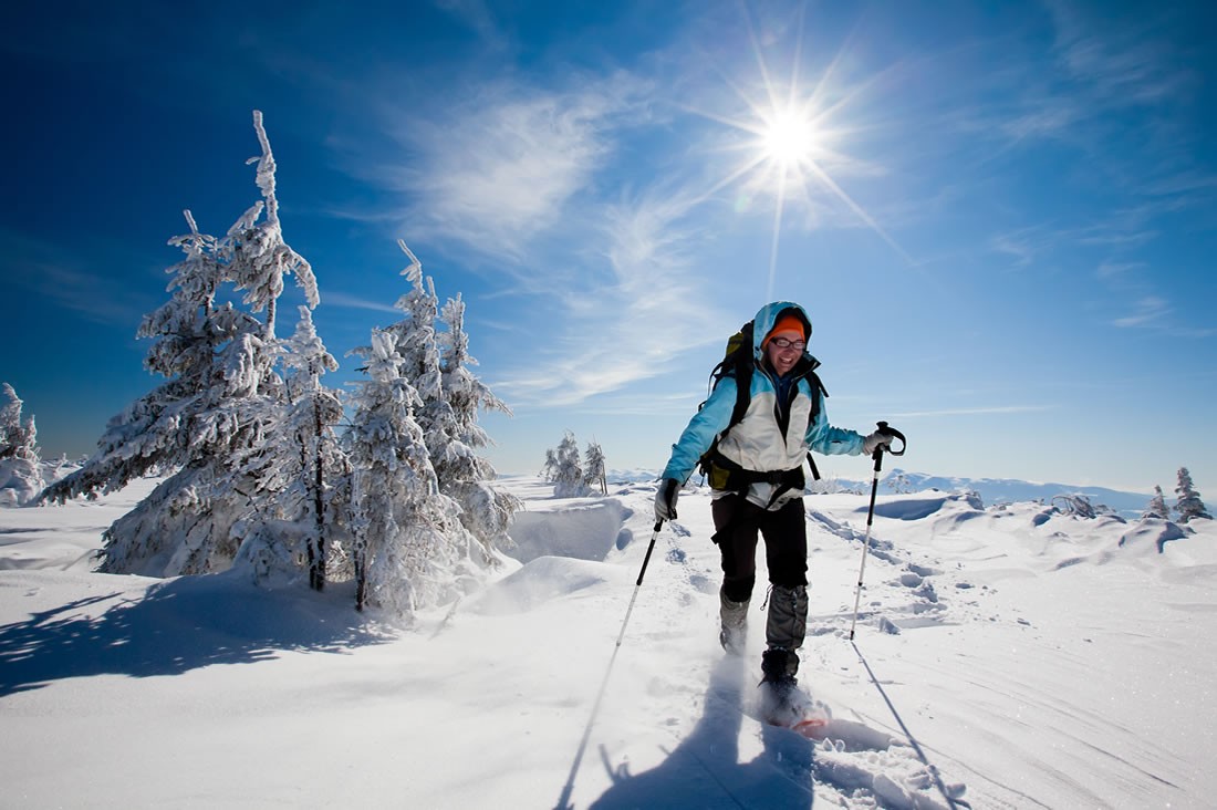 Winterwandern und Schneeschuhwandern © Shutterstock